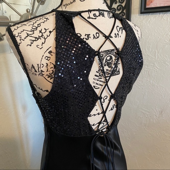 Long Black Sleek Dress Black Sequins Lace-up the back - Picture 7 of 11